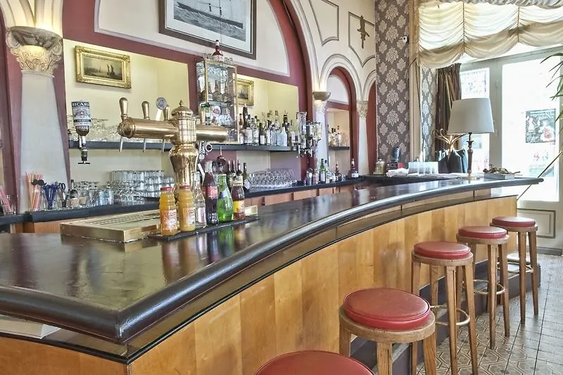 Hôtel de France et Chateaubriand Saint-Malo Hotel